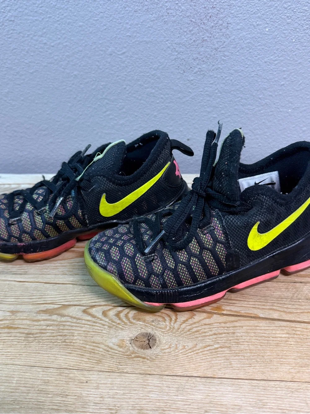 Nike Kids Black Neon Yellow Pink Mesh Sneakers